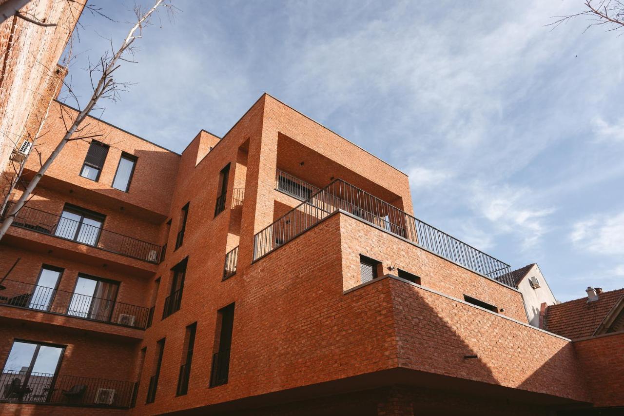 26Bricks Luxury Suites Oradea Exterior photo